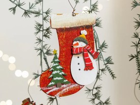 Adorno madera Navidad bota con muñeco 